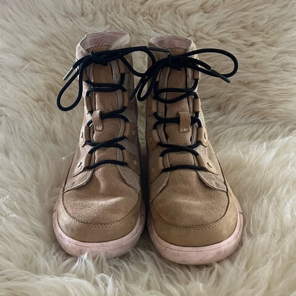 Sorel Tan/ Cream Explorer II Joan Suede Laced Insulated Boots - Picture 2 of 7